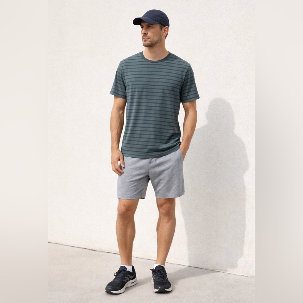 Lululemon Men's Striped Athletic T-Shirt Size Large